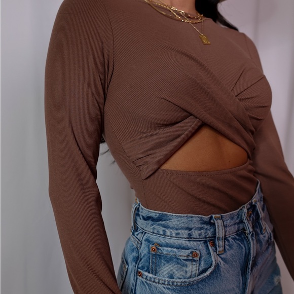Cut Out Bodysuit- Brown - Picture 3 of 5